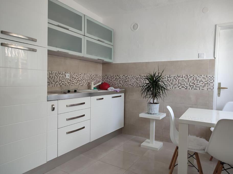 B&B Ana Virpazar Esterno foto